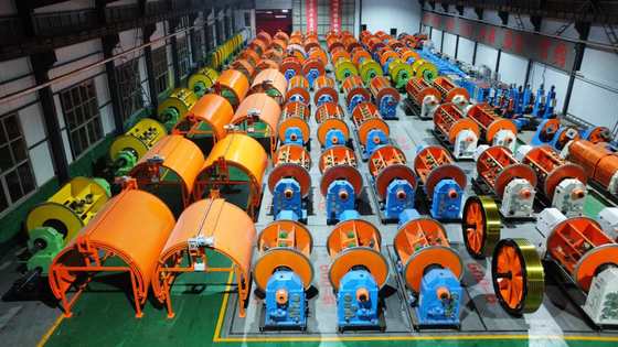 การพันสายเคเบิลทองแดงอะลูมิเนียมทำได้ง่าย: โซลูชันเครื่องจักรแบบแข็งระดับมืออาชีพ